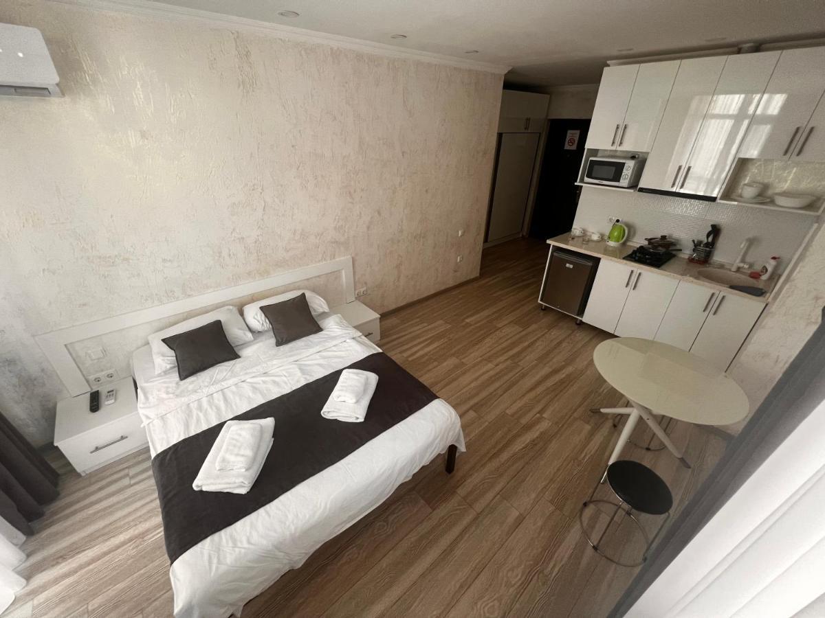 27 Floor Apartments Batumi Bagian luar foto