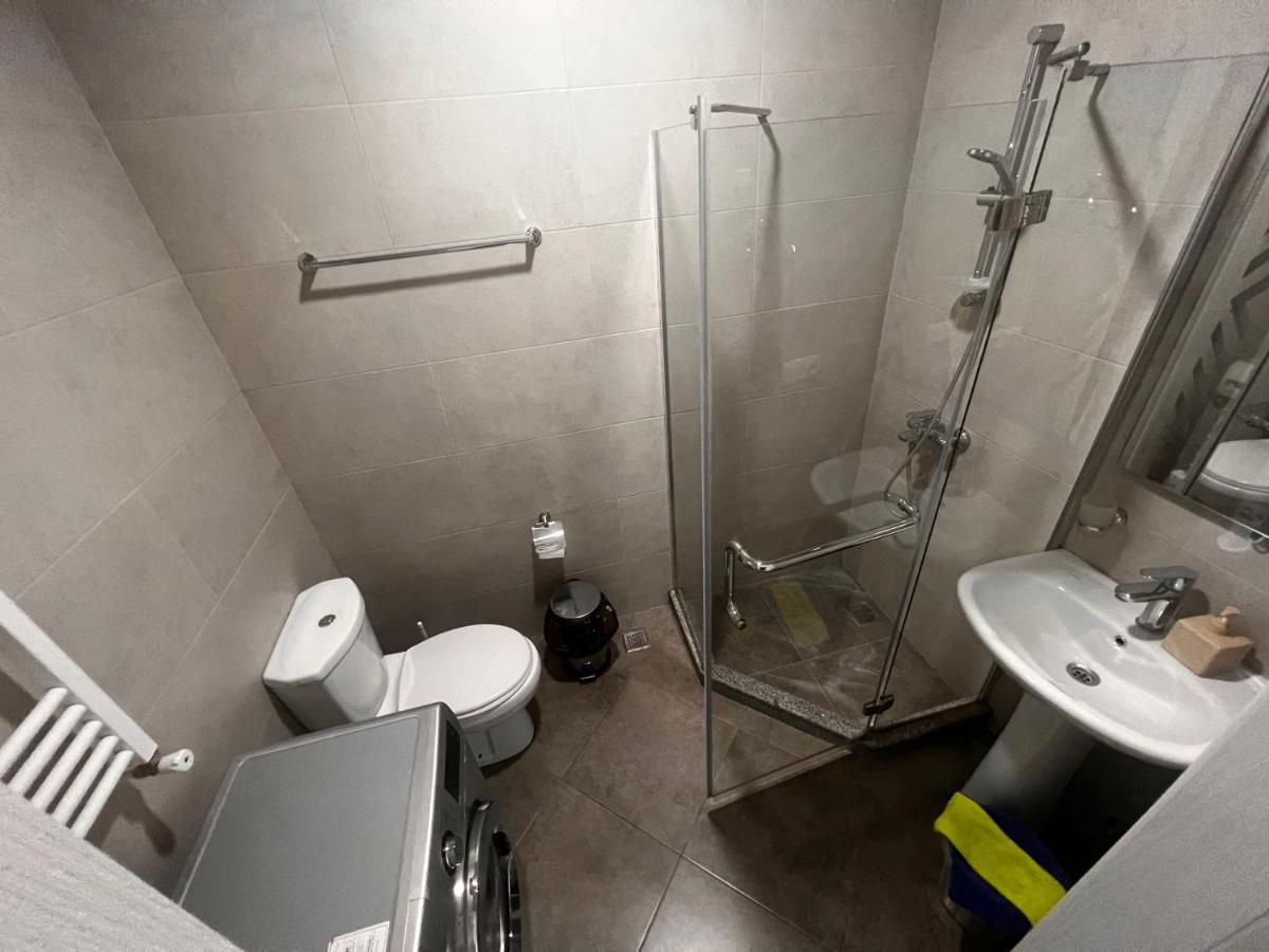 27 Floor Apartments Batumi Bagian luar foto