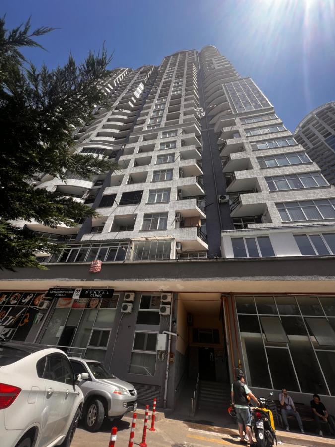 27 Floor Apartments Batumi Bagian luar foto