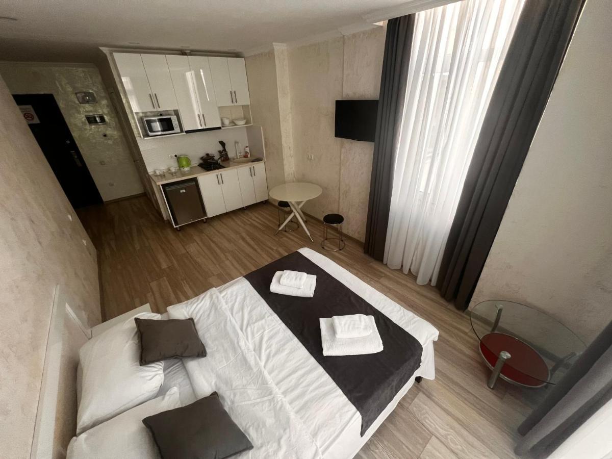 27 Floor Apartments Batumi Bagian luar foto