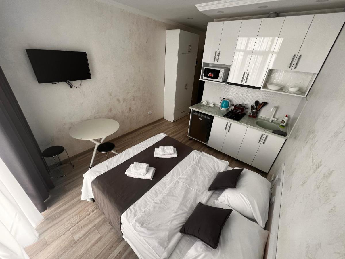 27 Floor Apartments Batumi Bagian luar foto
