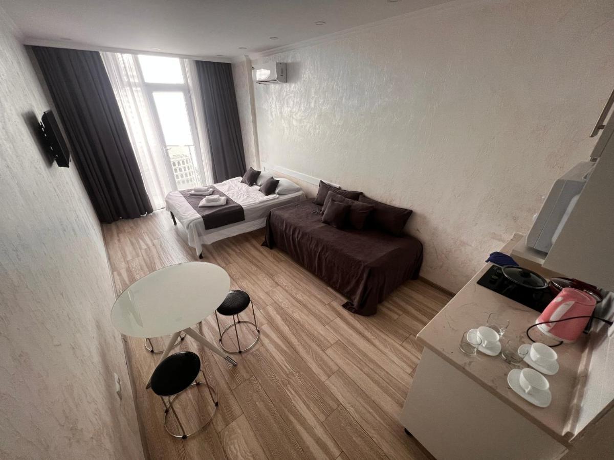 27 Floor Apartments Batumi Bagian luar foto