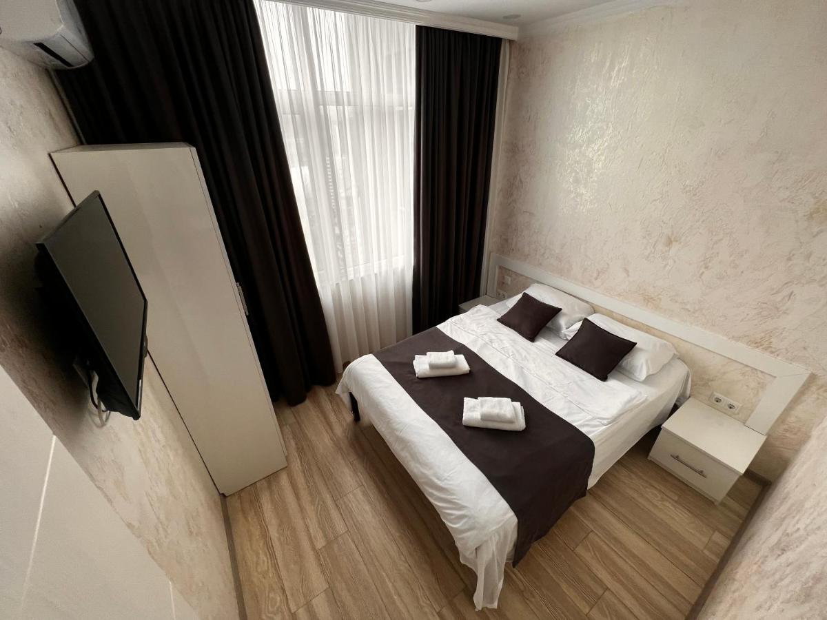 27 Floor Apartments Batumi Bagian luar foto