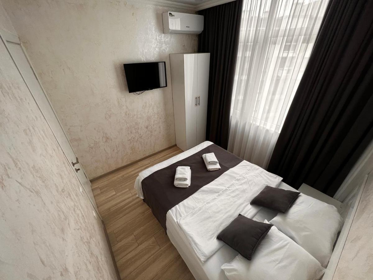 27 Floor Apartments Batumi Bagian luar foto