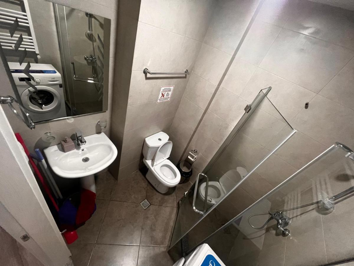 27 Floor Apartments Batumi Bagian luar foto